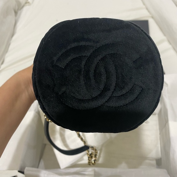 🌑🌑NWT Chanel Drawstring Bag🌑🌑SOLD - Picture 7 of 11